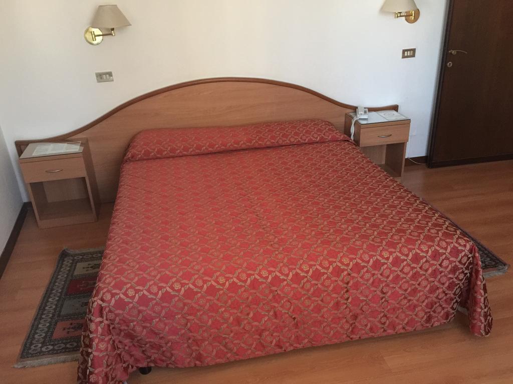 Hotel S.Antonio Padua Rum bild